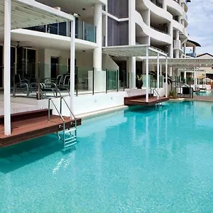 5* Апарт-отель Waters Edge